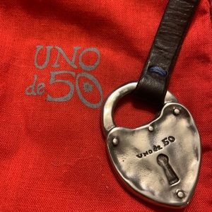 Uno de 50 leather heart bracelet